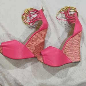 Bebe Wedges Thora Gold Metal Ankle Size 9